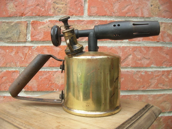 Lampe   Souder DAFOR